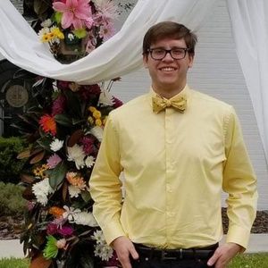 Meet your Posher, Zachary